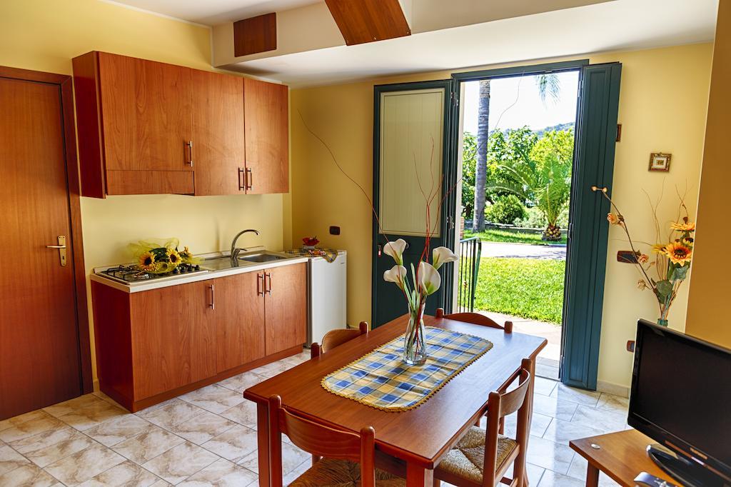 Casa Vacanze Alcantara Gaggi Quarto foto